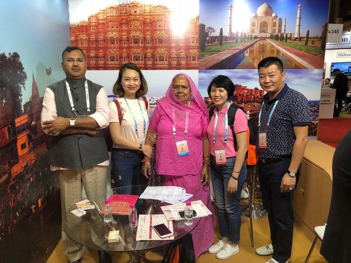 India Karni auf einer internationalen Tourismusmesse