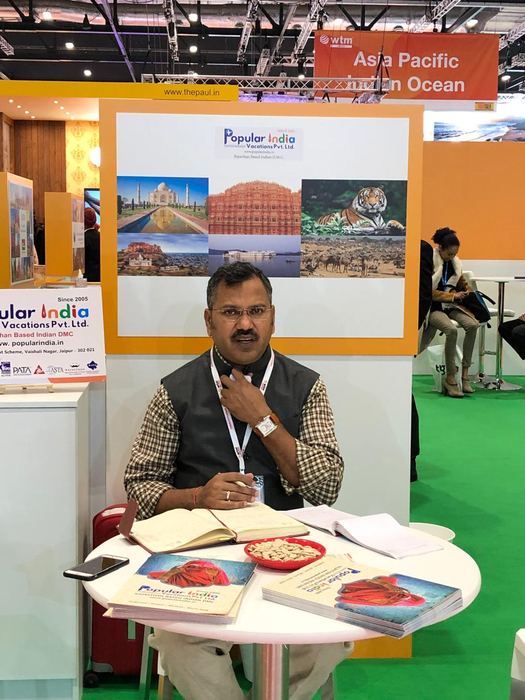 India Karni auf einer internationalen Tourismusmesse