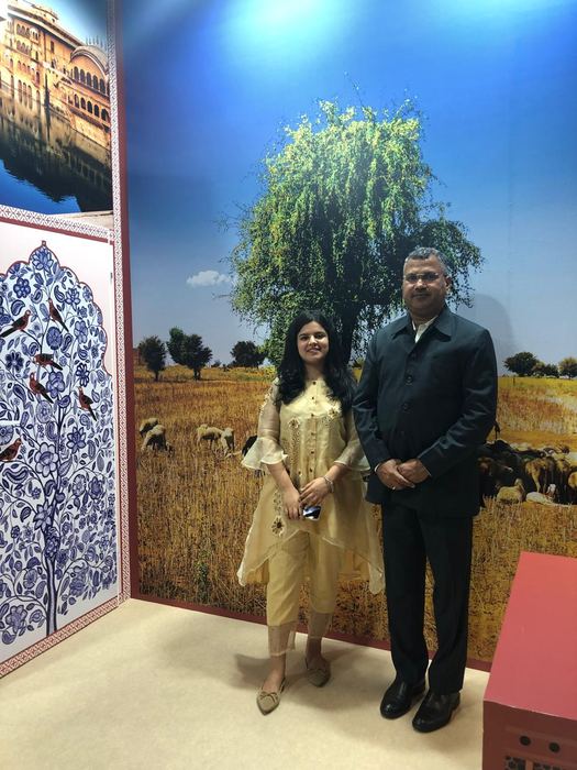 India Karni auf einer internationalen Tourismusmesse