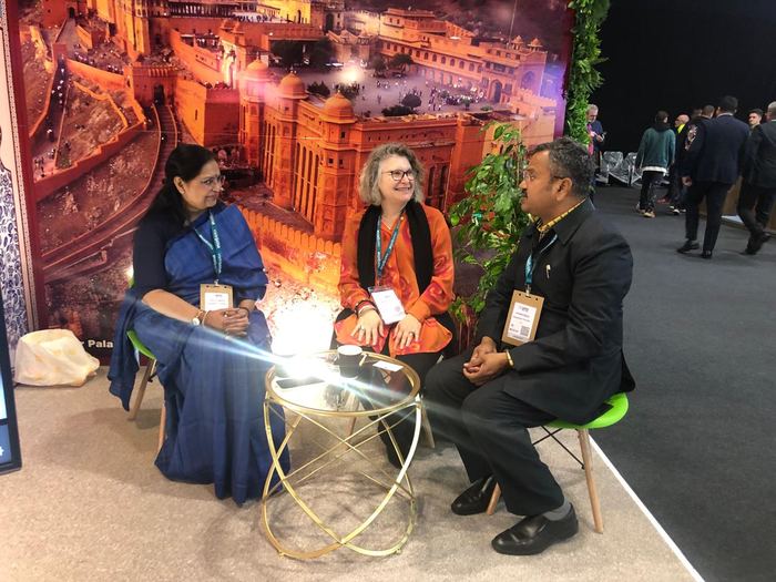 India Karni auf einer internationalen Tourismusmesse