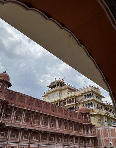 India Karni journeys — photograph 1